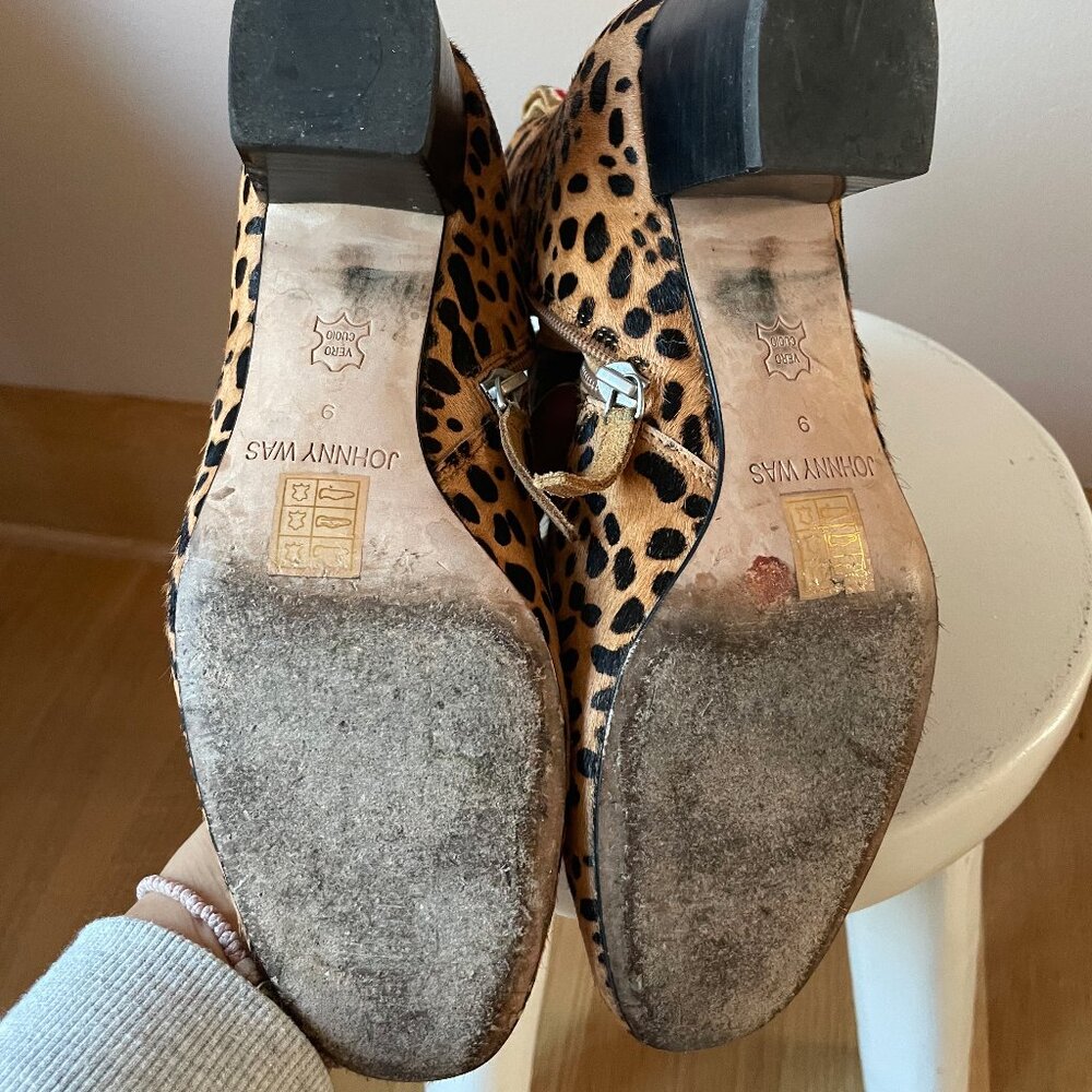 Johnny Was Leopard Cheetah Embroidered Floral Low Heel Booties size 9 - Picture 9 of 10